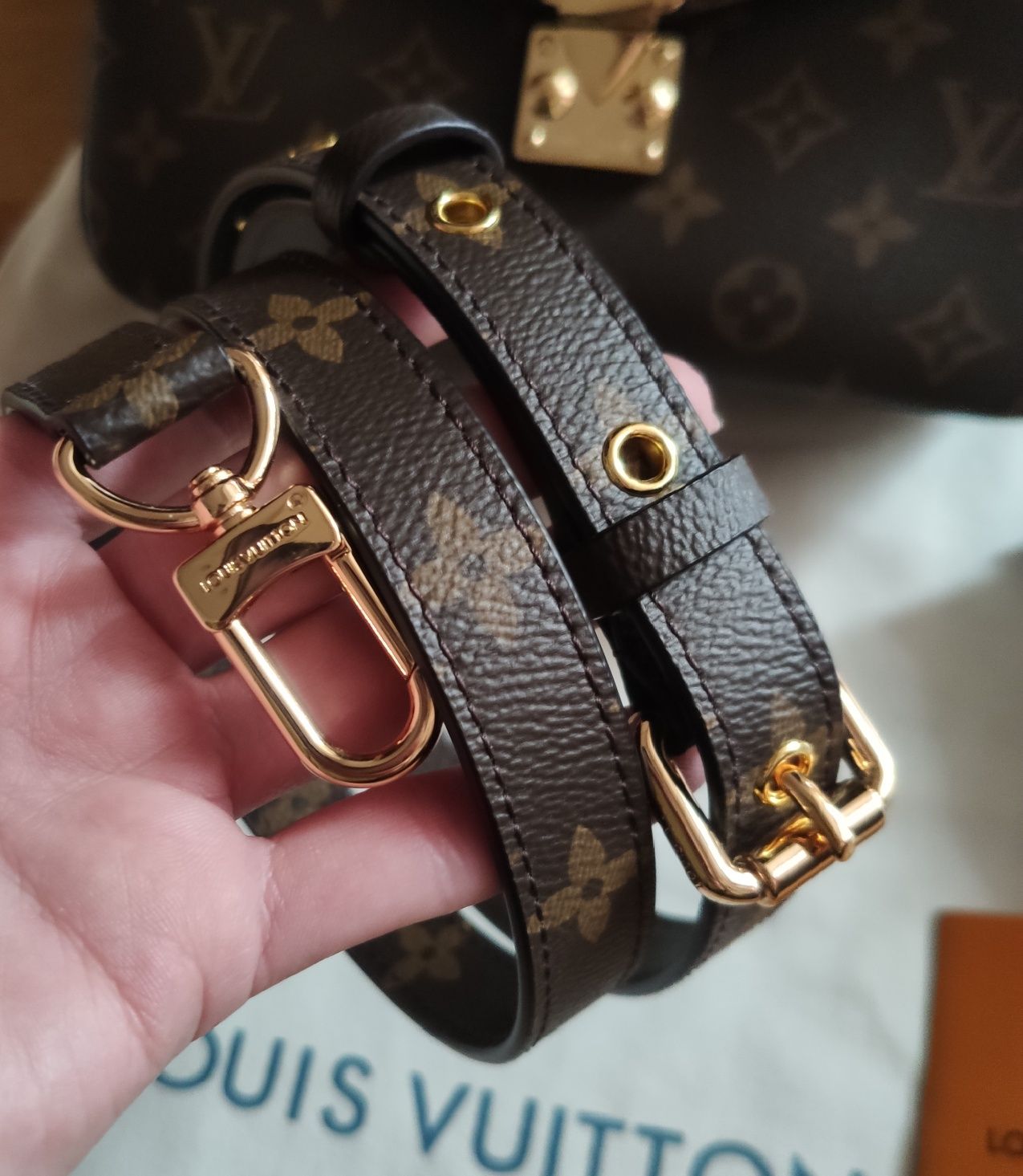 Louis Vuitton Metis женская France