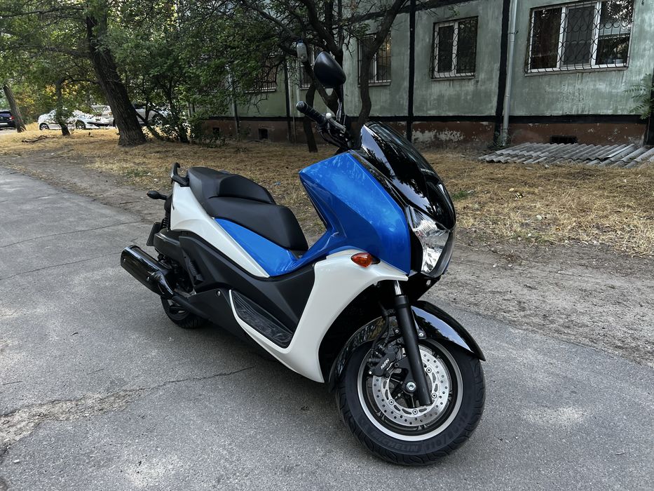 Максі скутер Honda faze 250
