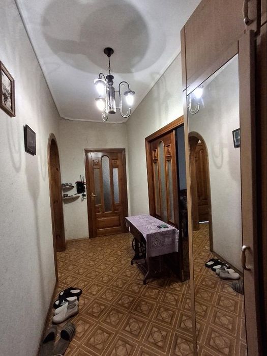 Продам сталінку в Центрі міста/Є-відновлення/Гараж