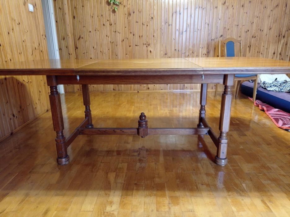 Stół dębowy rozkładany