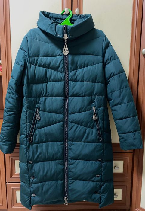 Зимове пальто жіноче