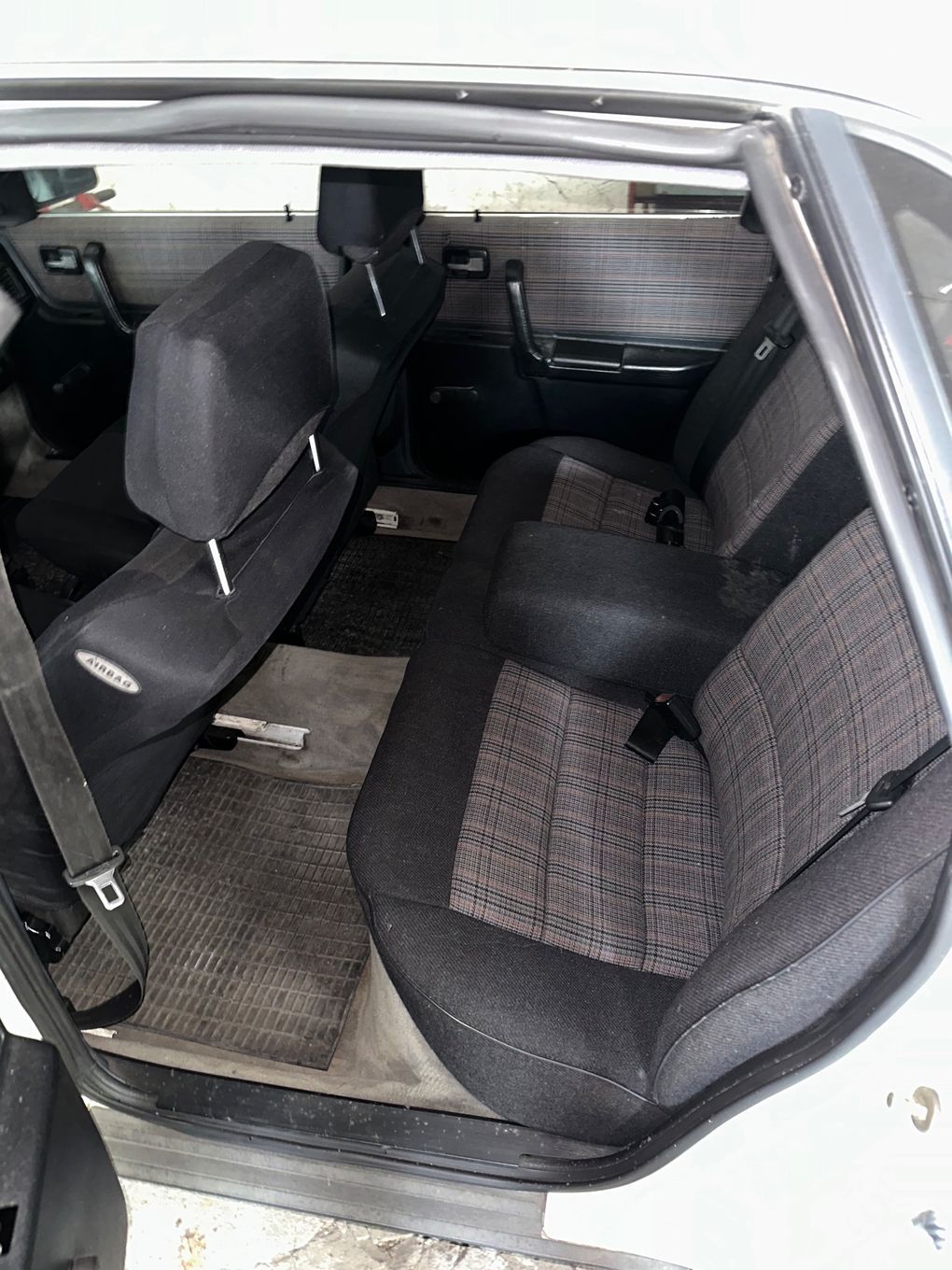 Audi 100 Audi 100 C3 (Typ 44) – 1987 samochód roku