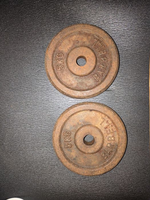 2 Discos de musculação 25mm - 5KG Cada.