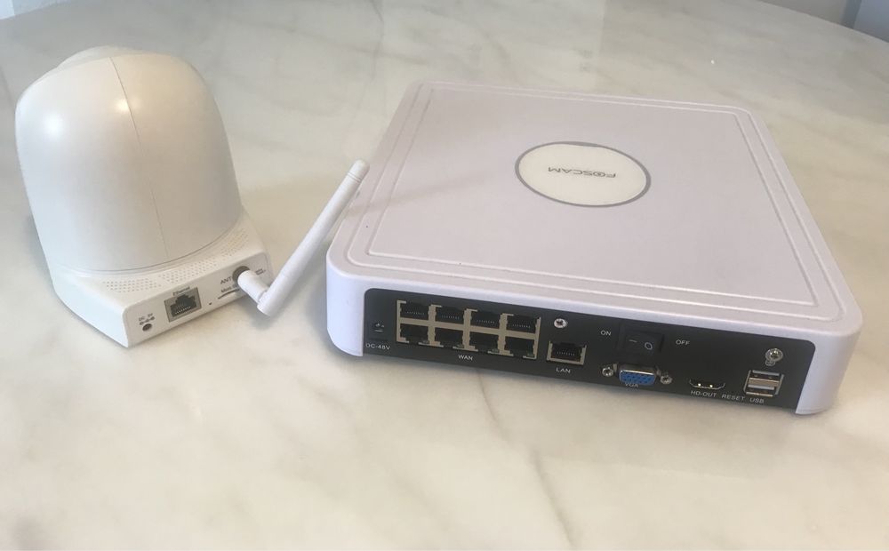 Kit Videovigilância FOSCAM Gravador 1TB + Camara Rotativa