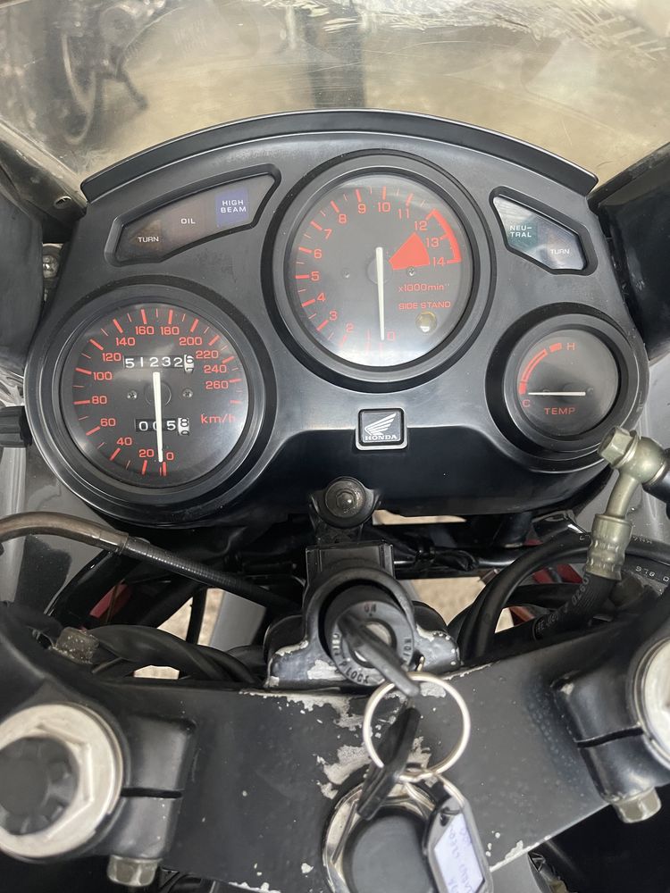 Honda CBR f1 600 cc super stan