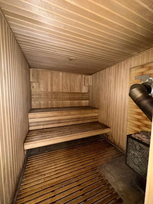 Торг Продам дом 4 ком.+ гостевой дом,подвал,18 соток.Море и лиман