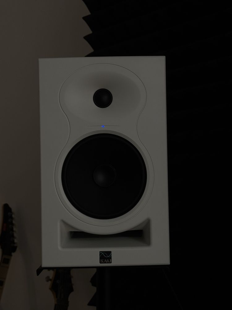 Kali Audio LP-6 2nd wave Студійні монітори