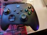 Kontroler Xbox S wraz z Dobe TYX 1610 (tylne przyciski)