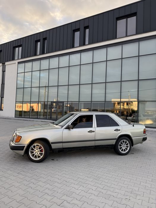 Mercedes-benz w124