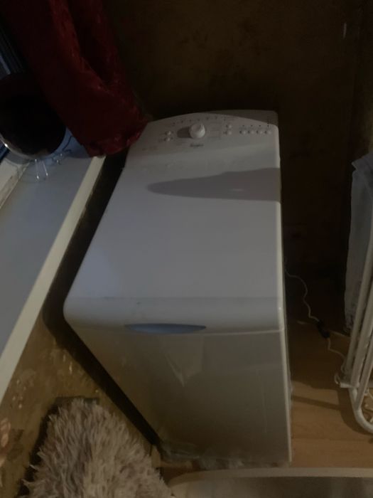 Стиральная машина рабочая хорошее состояние сменили на новую  самовыво