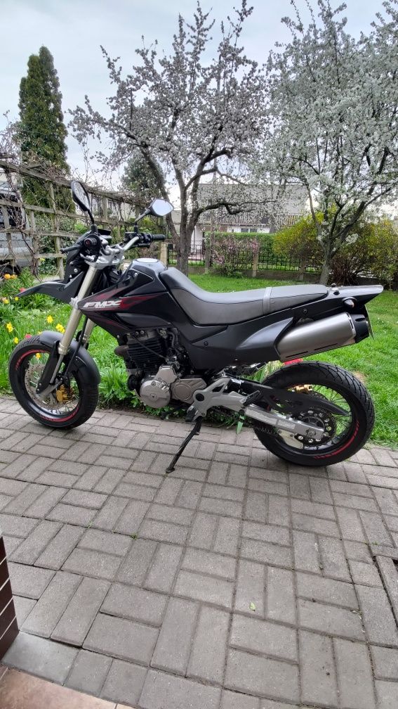 Honda FMX 650 supermoto