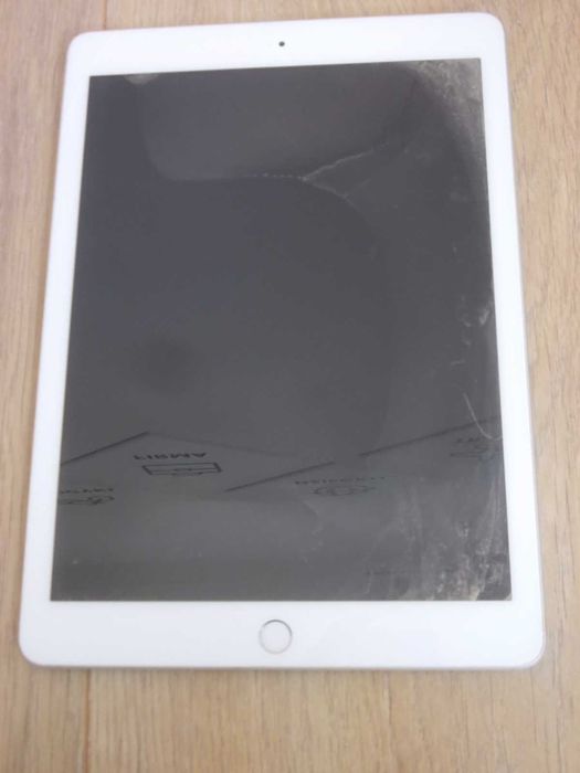 Apple ipad 6 A1893