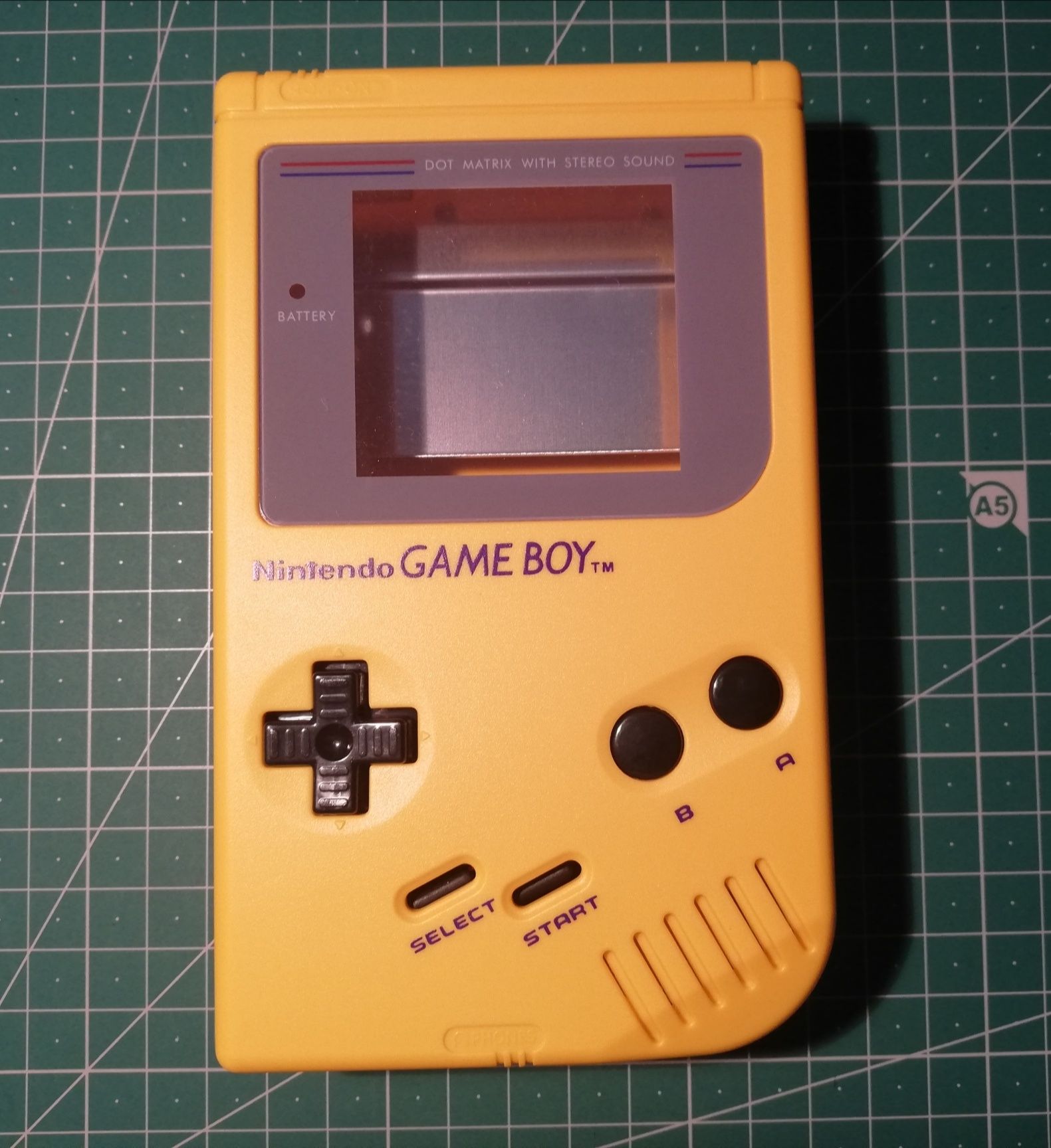 Carcaça game boy clássico Dmg 01 amarelo