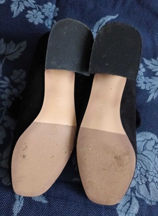 Sapatos de camurça pretos