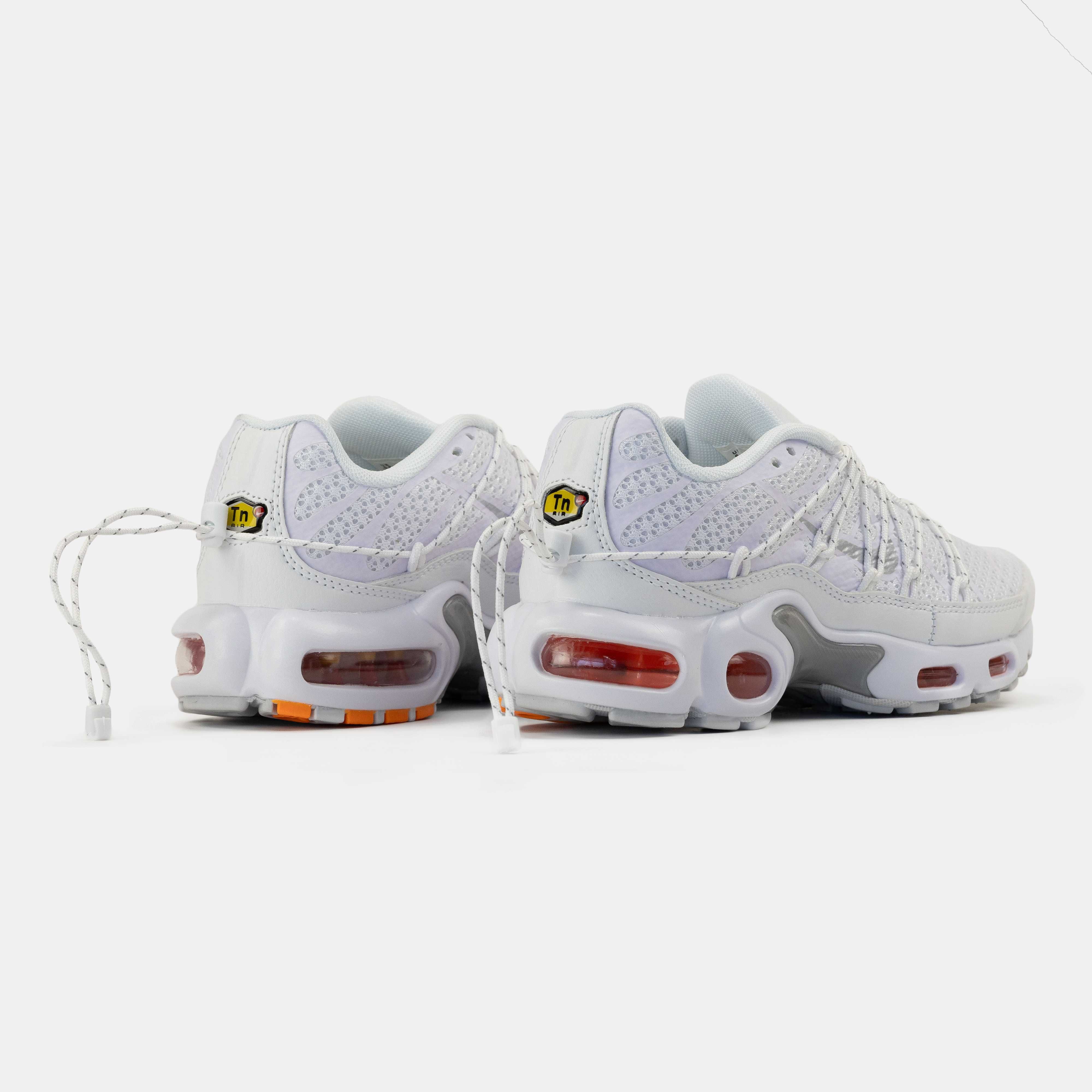 Чоловічі кросівки Nіке Air Max Plus Triple Plus білий 1172 ТОП