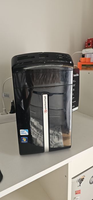 Conjunto PC Packard Bell