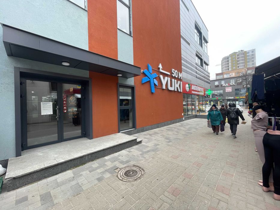 Торгове приміщення в ТЦ Ринковий