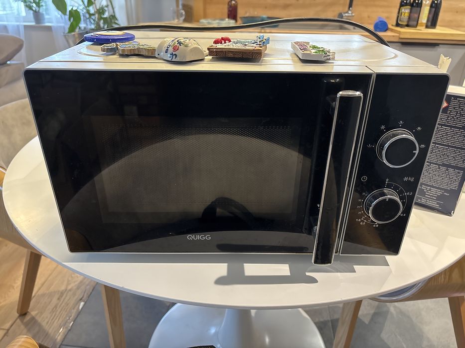 Mikrofalowka QUIGG