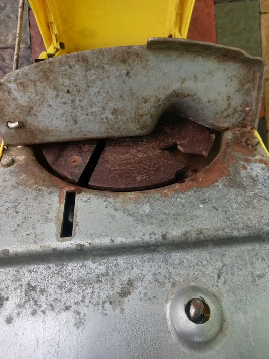 Подрібнювач гілок,дробилка,корморізка Top Craft