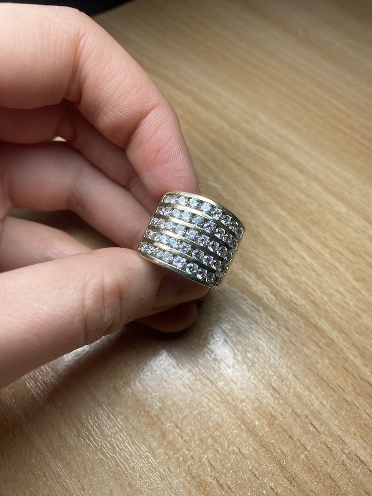 Кільце срібне 925 с фіанітами кольцо с фианитами серебро 925