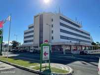Edifício destinado a Comércio e Serviços em Ponta Delgada, São José