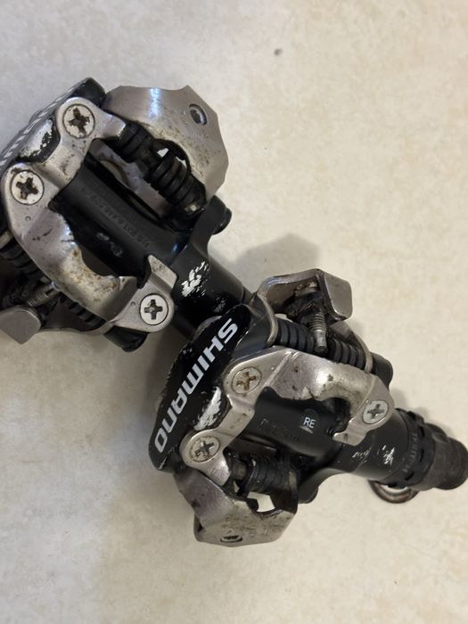 Pedais de encaixe Shimano