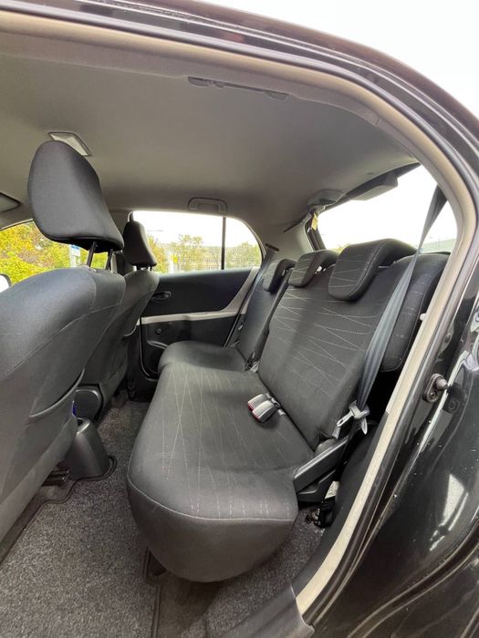 Toyota Yaris 1.0b // Super Stan // Zadnany // Oszczedny // Gwarancja