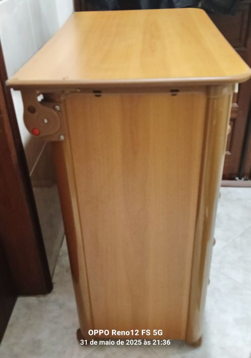 Cómoda_Muda_Fraldas_C/ Banheira p/ bebé- C/ rodizios