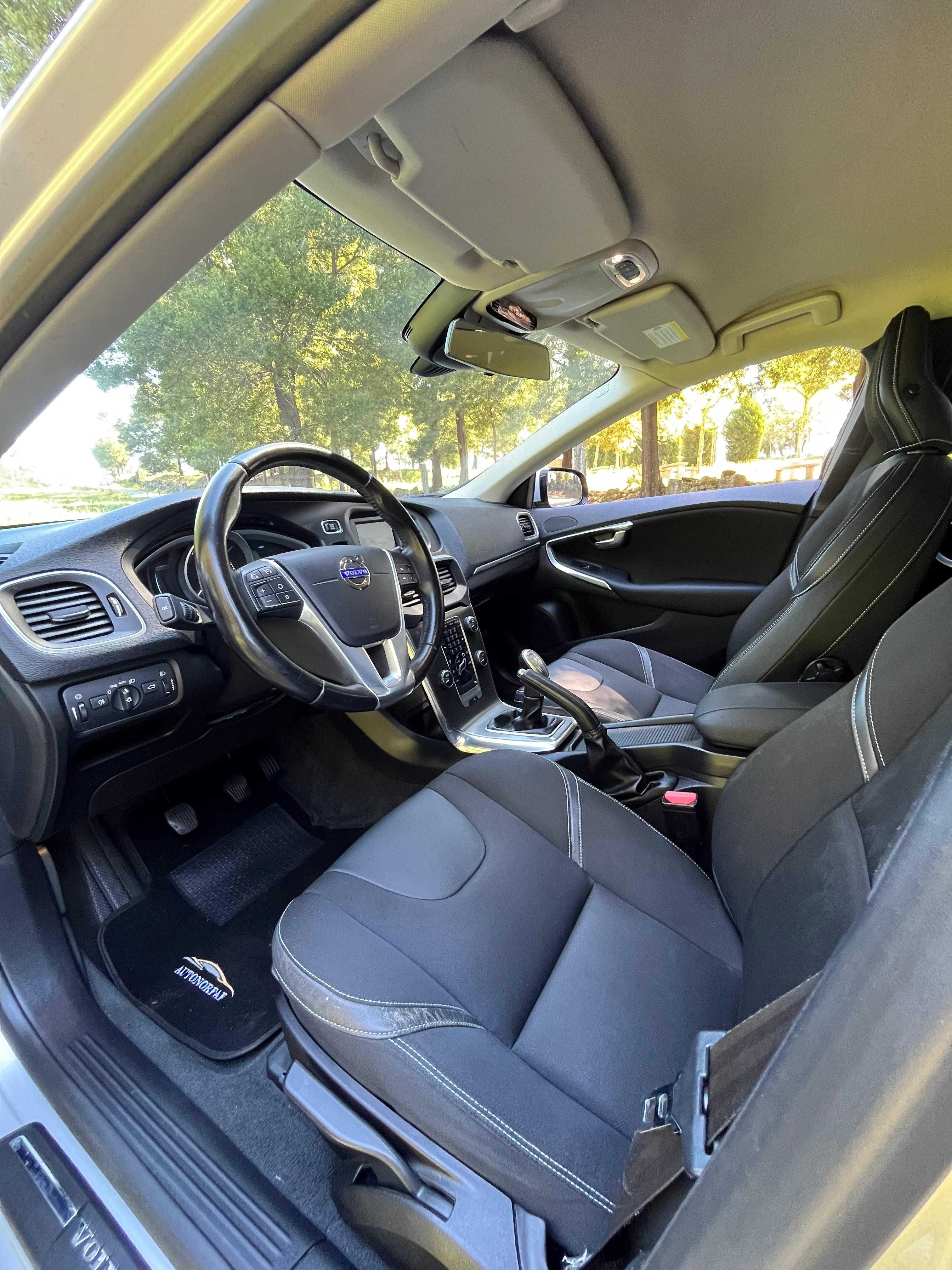 Volvo V40 1.6 D2 Momentum