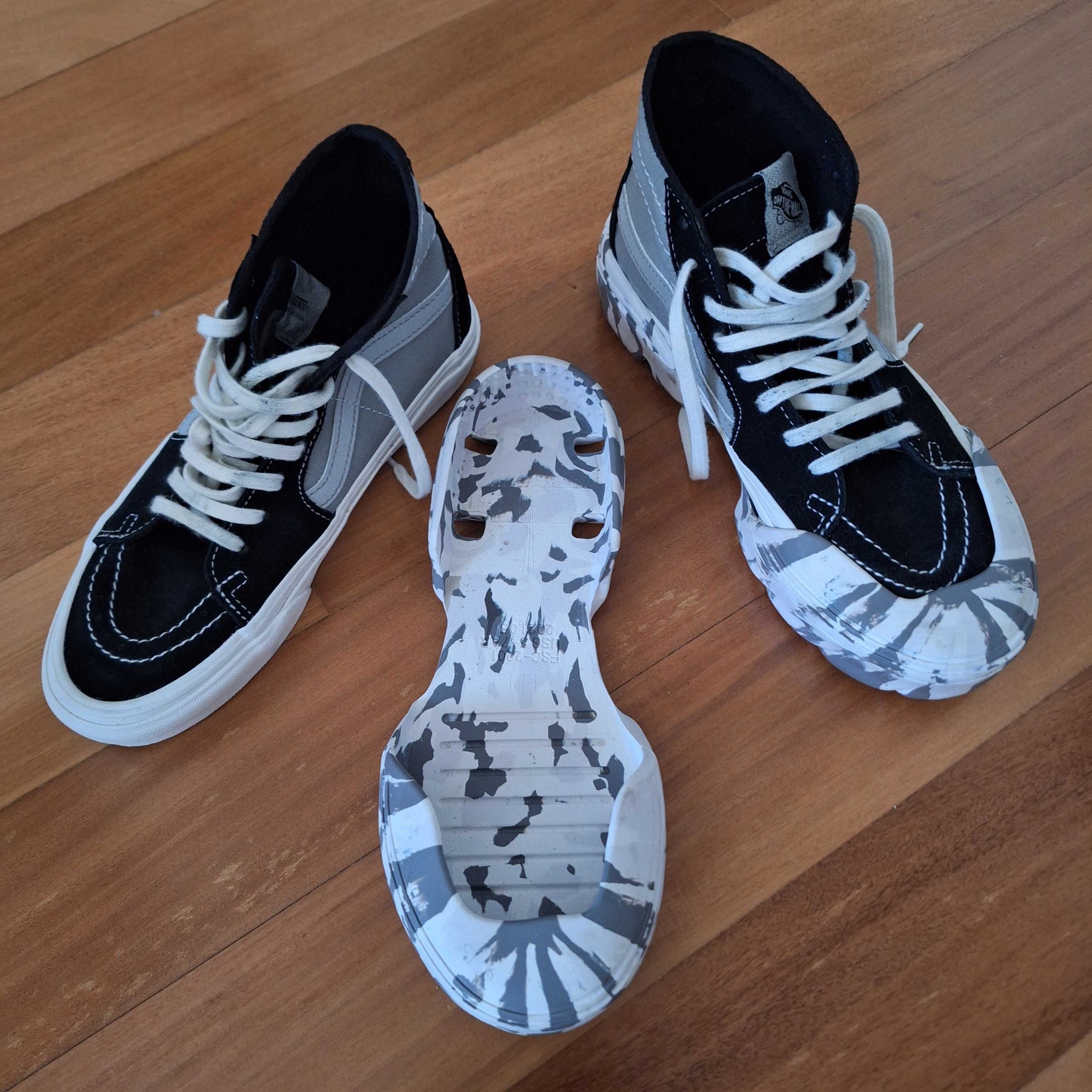 Calçado - sapatinhas marca Vans