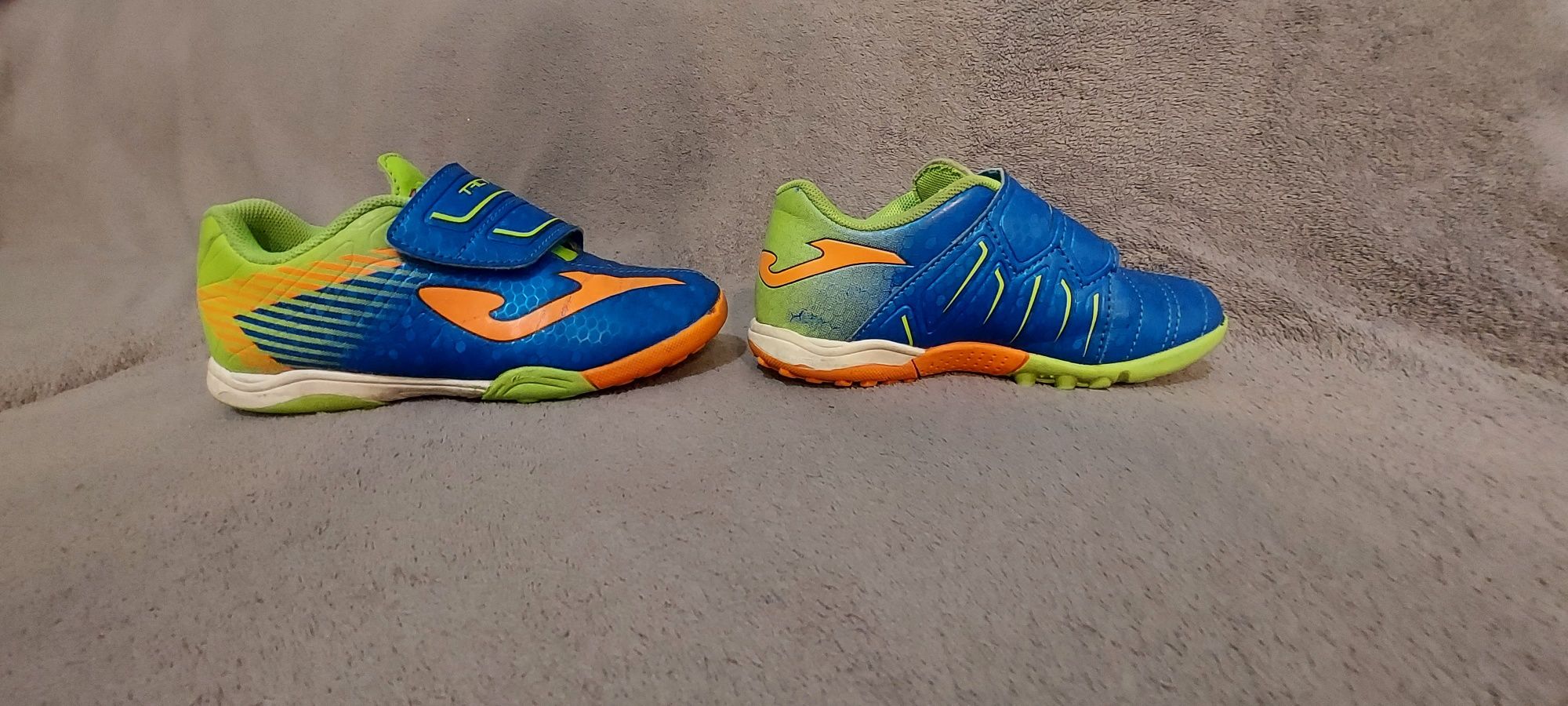 Buty piłkarskie dziecięce JOMA, r. 30