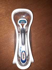 Nowa rączka do maszynki do golenia Gillette fusion.