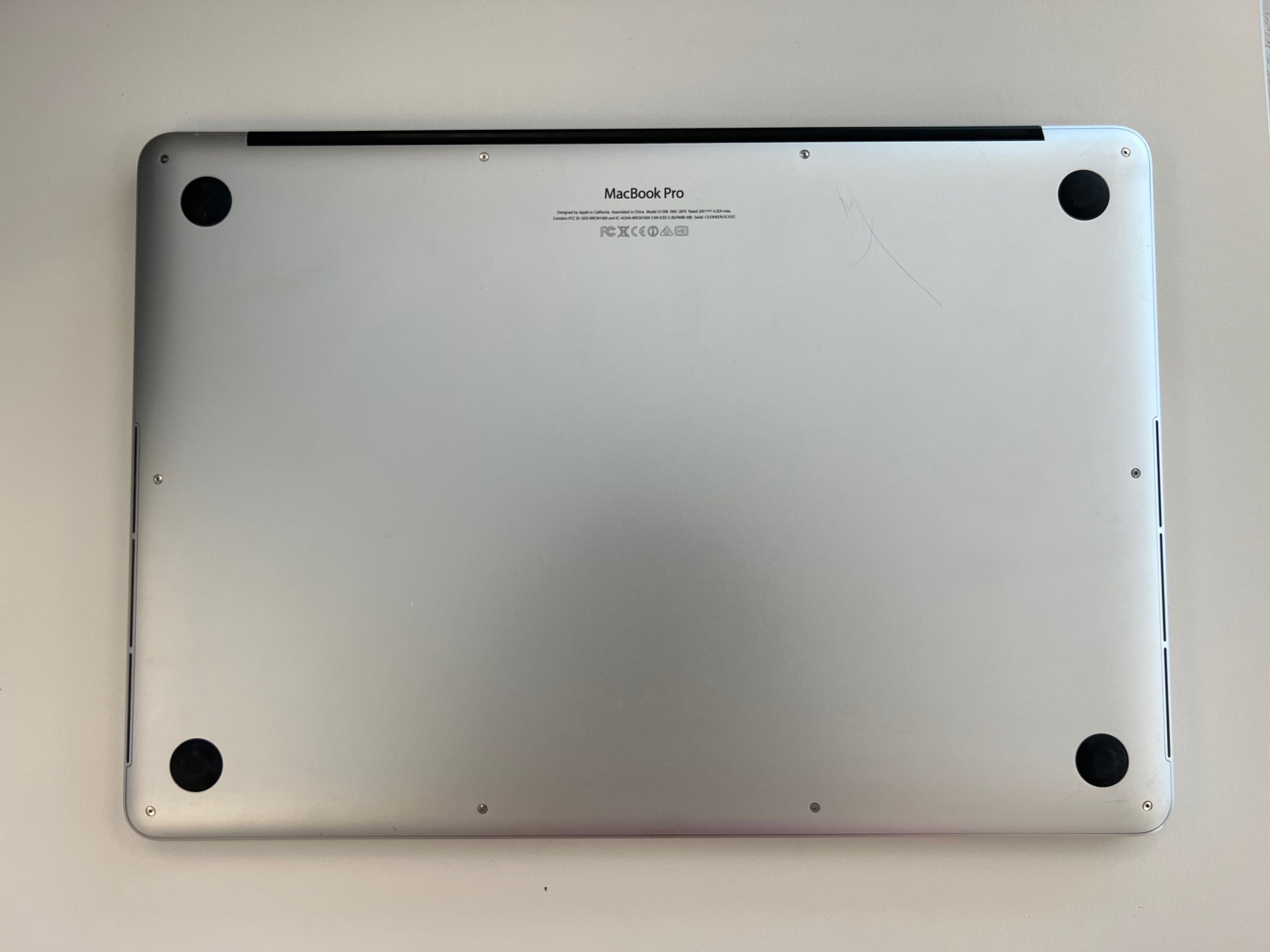 Apple MacBook Pro (A1398)