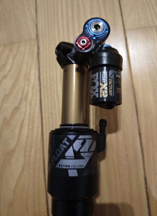 Damper Fox float x2 factory kashima 205x65