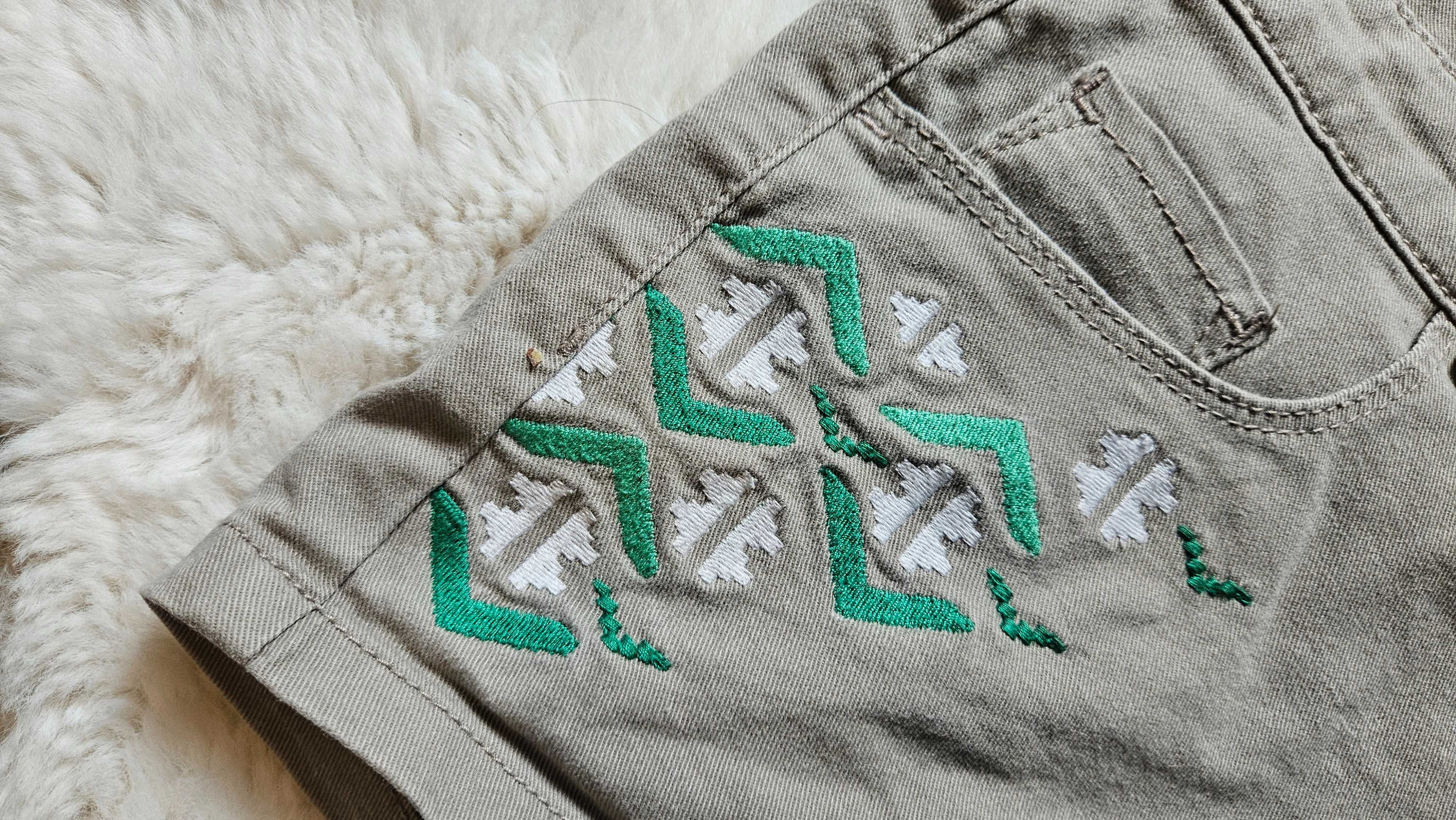 Spodenki H&M wzory wyszywane H&M l