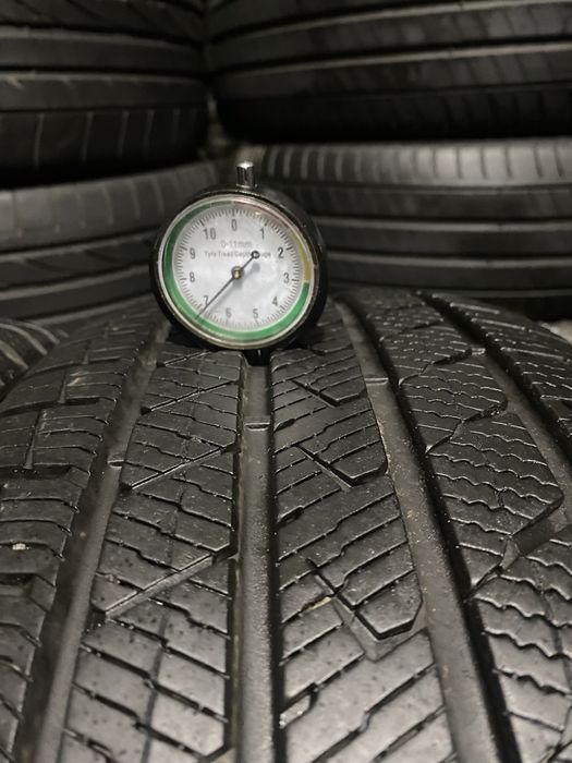 215/50 R18 Vredestein 21г пара шин зимних.