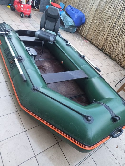 Ponton Kolibri KM330 Pełna podłoga . Dużo dodatków.