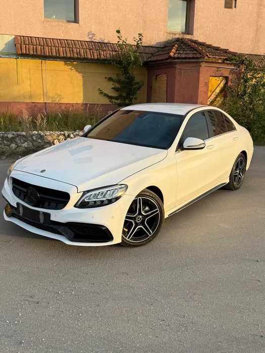 Mercedes-Benz C 2018