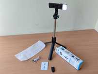 Lekki statyw do selfie z pilotem Bluetooth i lampę LED | Selfie Stick