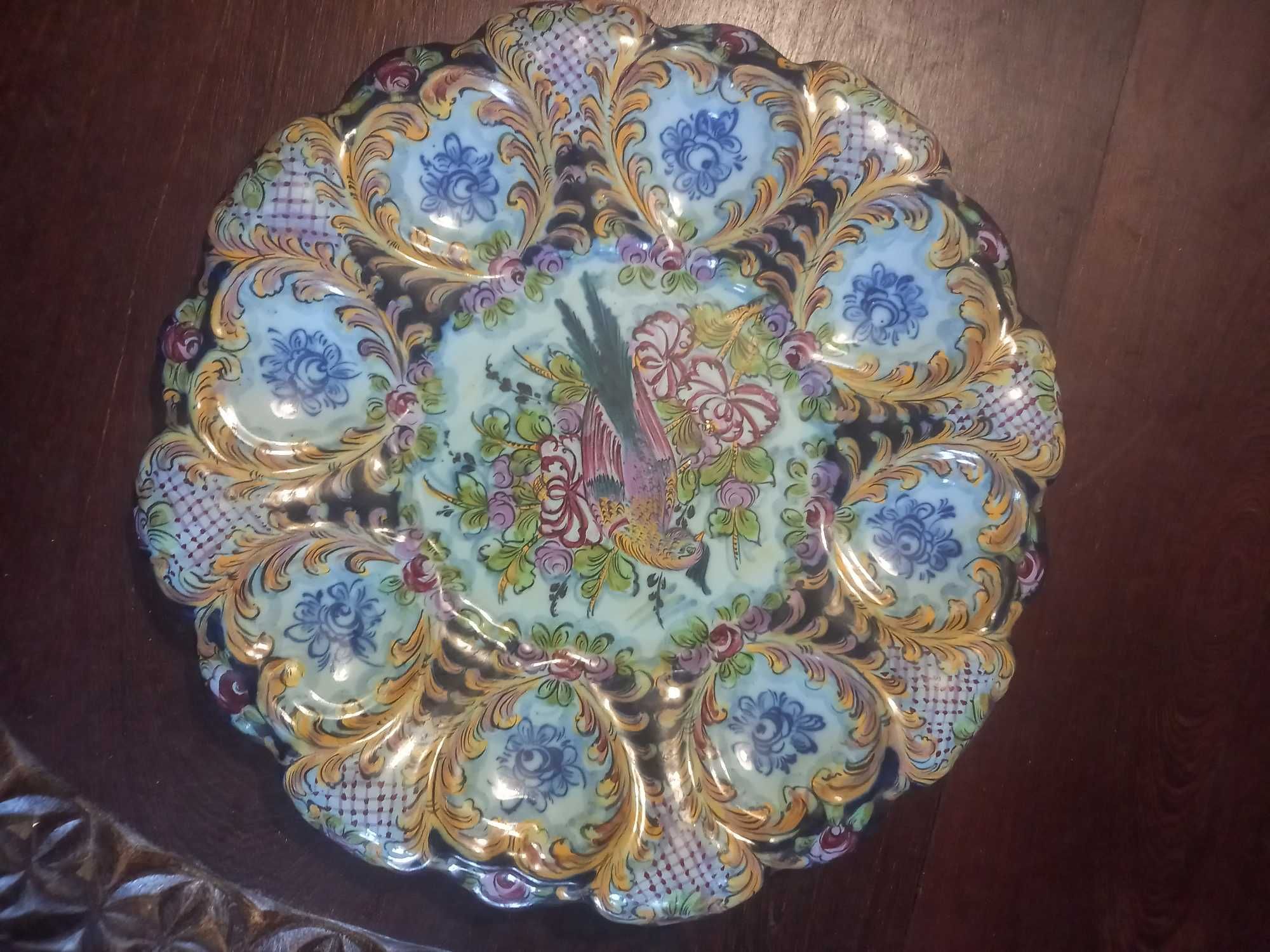 Pratos decorativos