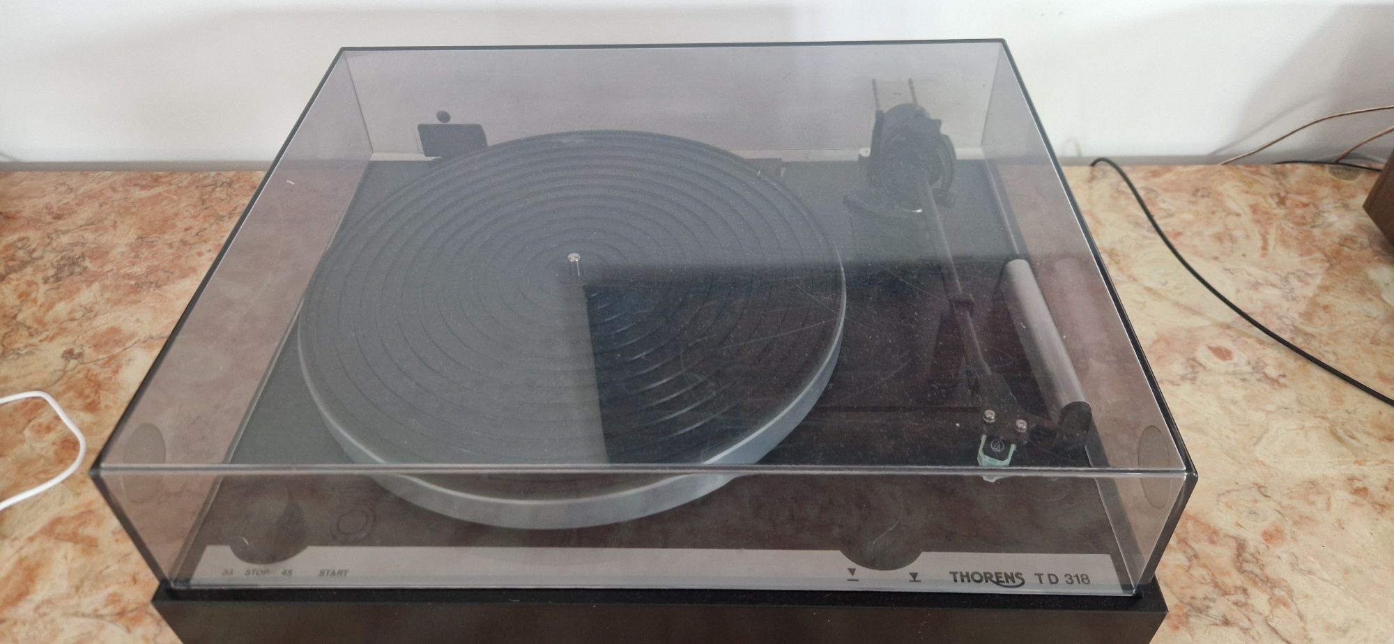 Sprzedam gramofon Thorens TD318