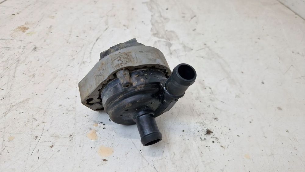 Pompa Cyrkulacji Wody Płynu Jaguar I-pace X590 J9d3-18d474-aa