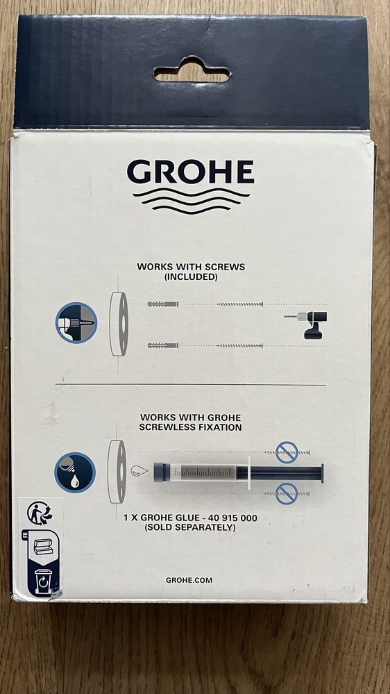 Nowy uchwyt na papier GROHE Essentials