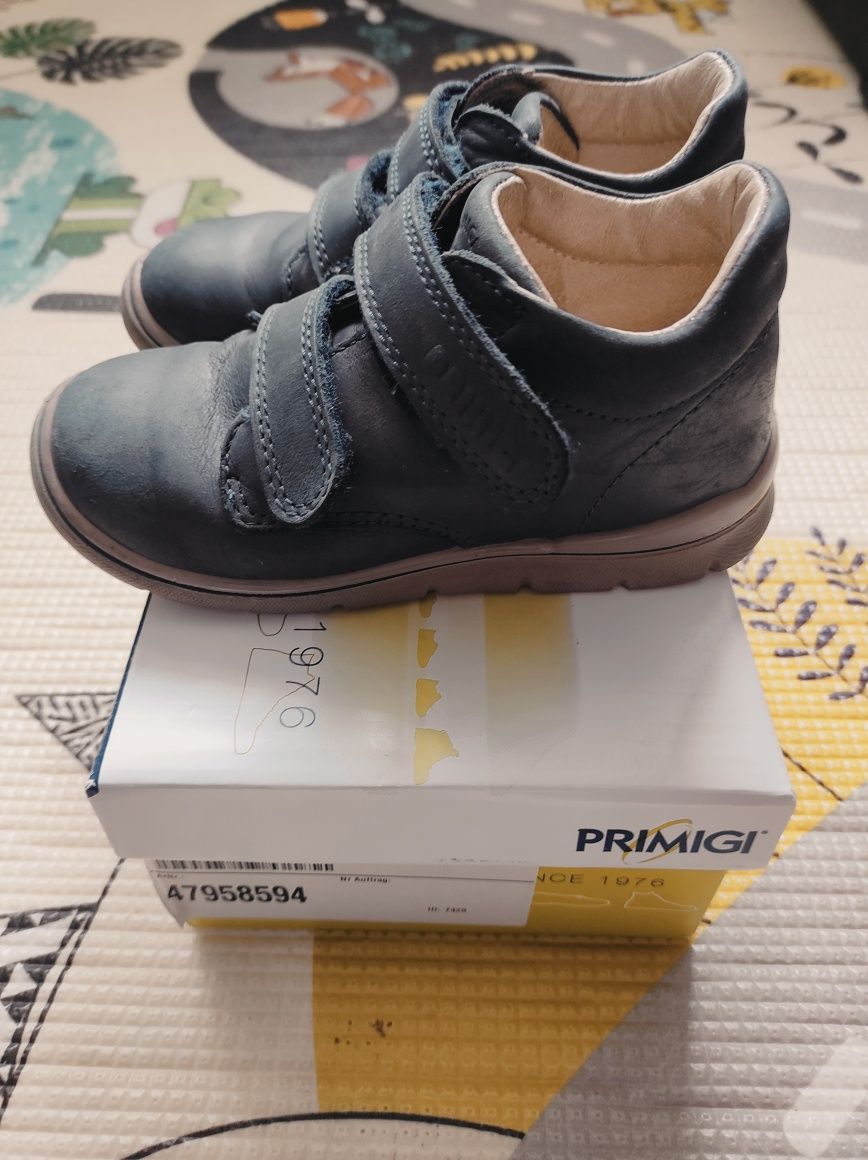 Skórzane sneakersy półbuty trzewiki Primigi 26