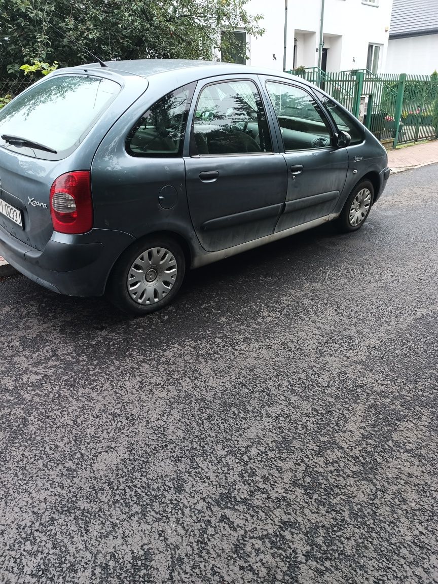 Sprzedam Xsara Picasso 07r 1,6hdi