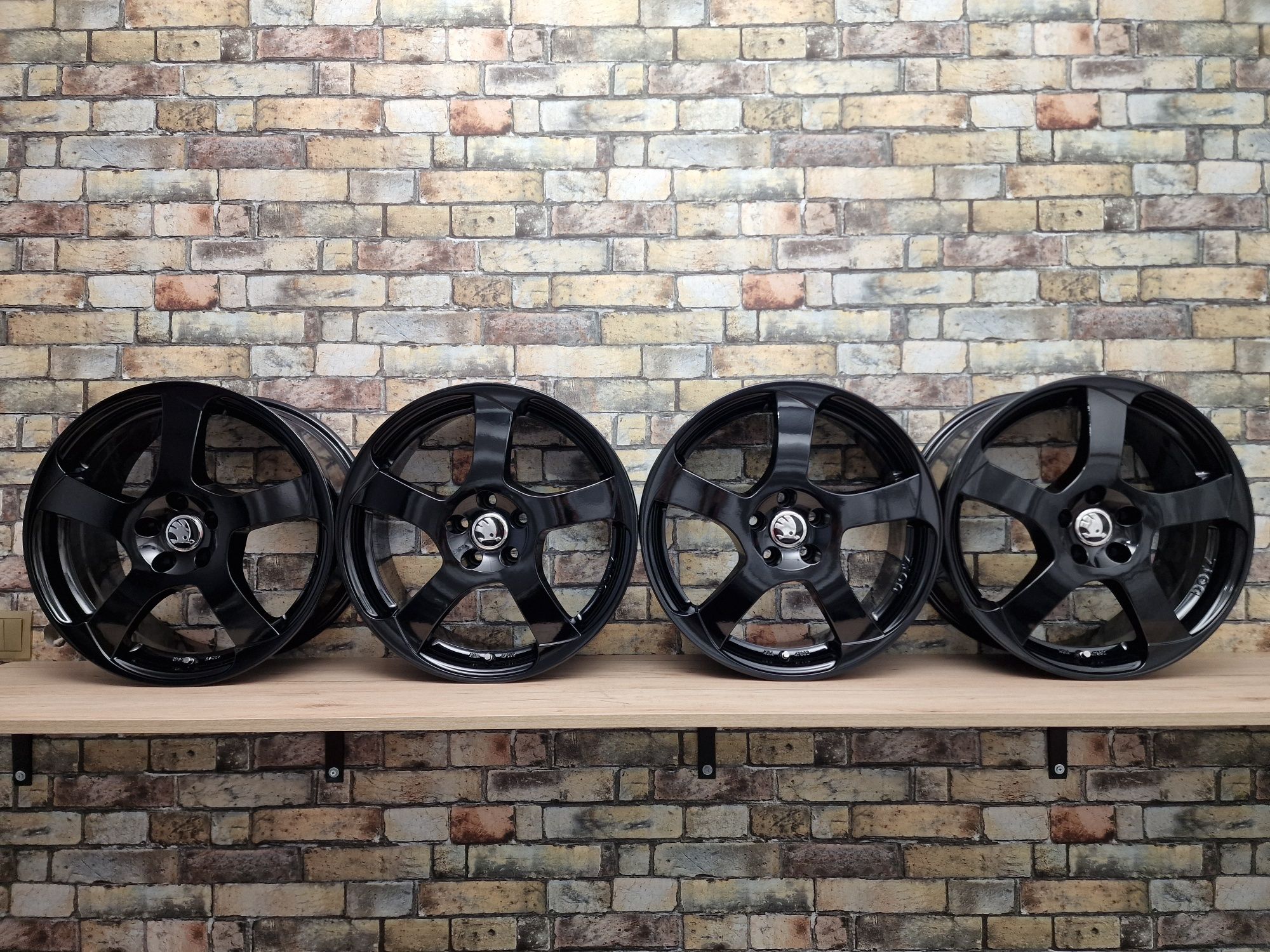 Felgi 17' 5x100 SKODA Scala Fabia Kamiq Octavia Praktik Rapid Roomster