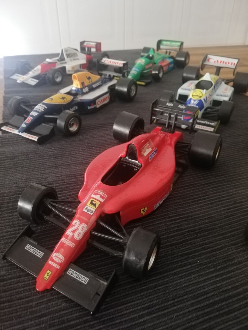 Carros Fórmula 1 Bburago 1/24