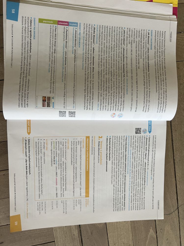 Przewidniki dla nauczyciela „Dobry pomysl” + plyty CD