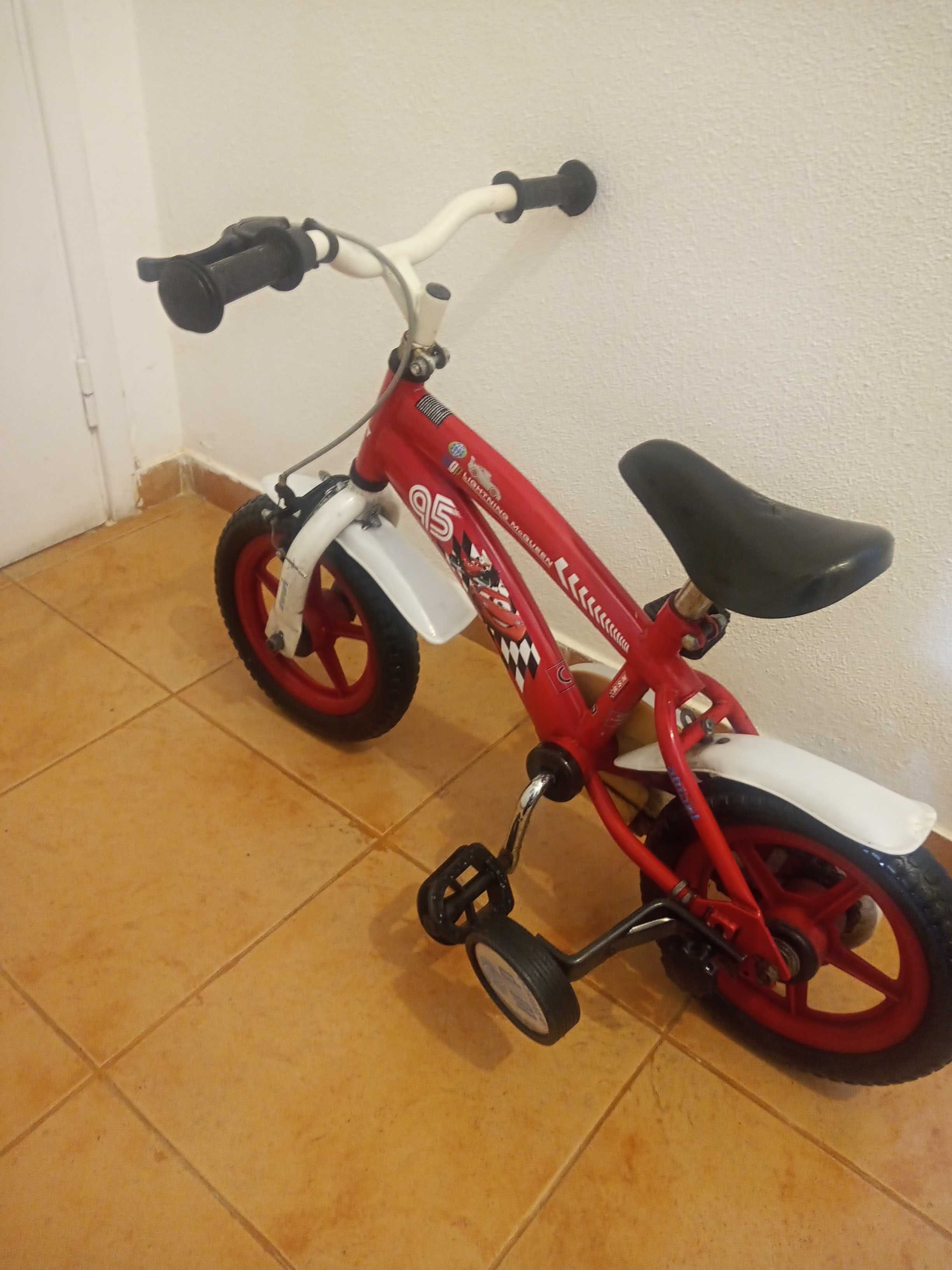 Bicicleta com rodinhas