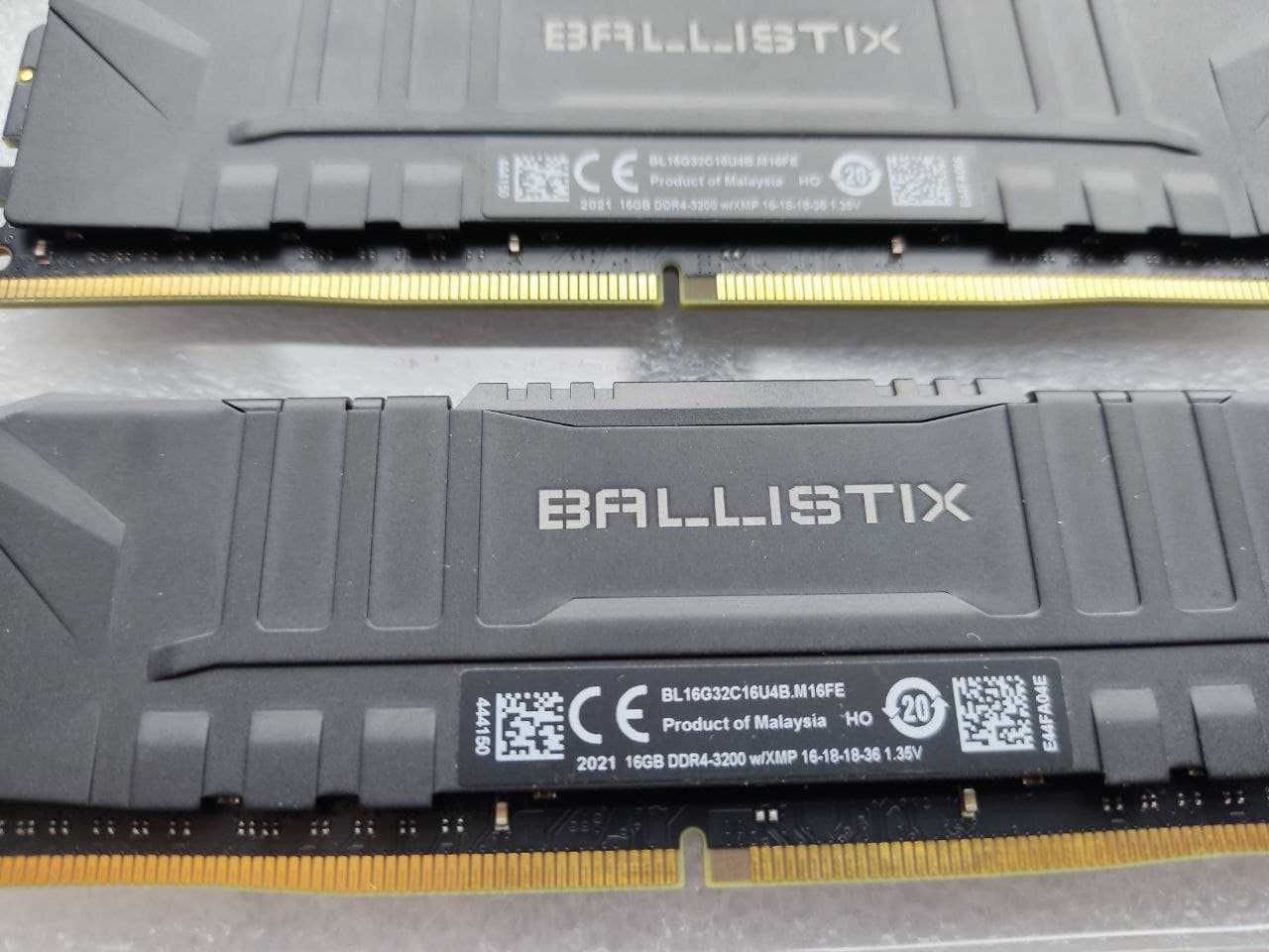 Crucial Ballistix DDR4 3200 32gb BL2K16G32C16U4B